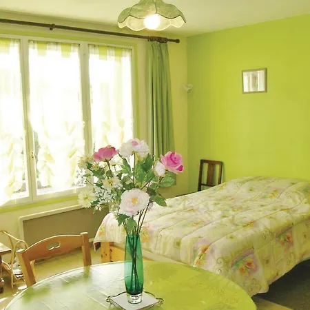 Awesome In With Kitchenette Holiday home