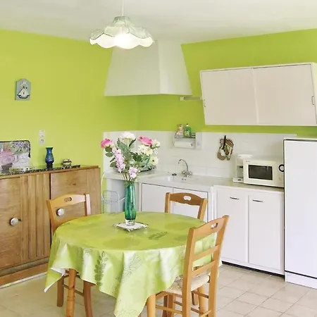 Awesome In With Kitchenette * Quettehou